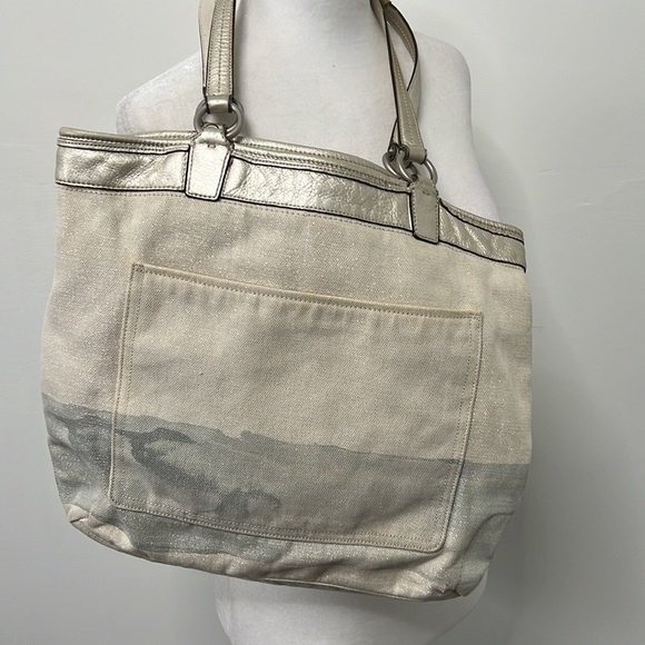 COACH | Authentic Coach Seahorse Tote Bag - Picture 5 of 5